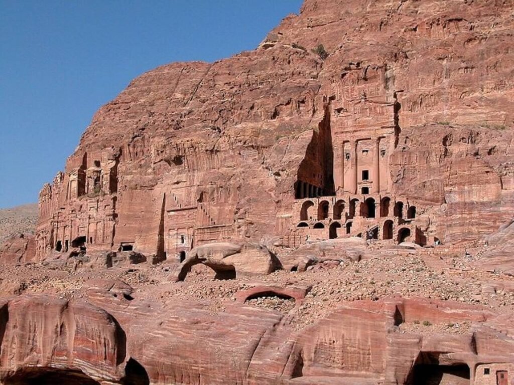 Petra - The Rose-Red City |  The Buzz Banter | travelling | travel | safe travelling | places | Best places to visit | thebuzzbanter | buzz banter | Travels